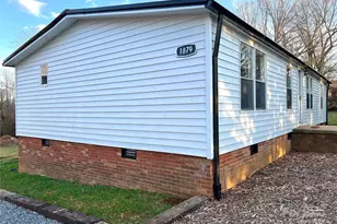 1879 Gaynell St, Conover, NC 28613 - Photo 3