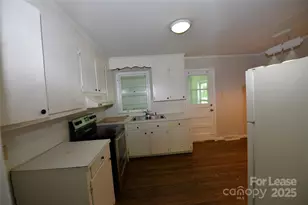 4120 Howie Cir, Charlotte, NC 28205 - Photo 7