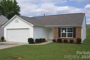 1410 Olde Justin Pl, Charlotte, NC 28262 - Photo 1