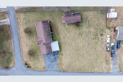 902 Greenwood Place, Lenoir, NC 28645 - Photo 7