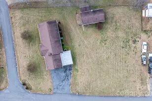 902 Greenwood Pl, Lenoir, NC 28645 - Photo 7