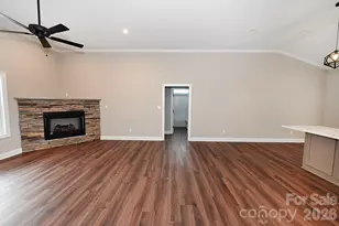 4932 Southview Dr, Hickory, NC 28602 - Photo 9