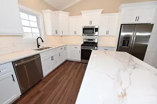 4932 Southview Dr, Hickory, NC 28602 - Photo 7