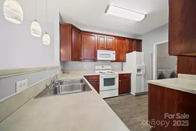 17113 Doe Valley Court, Cornelius, NC 28031 - Photo 7