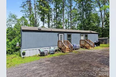 2828 E Pine Street, Mount Airy, NC 27030 - Photo 5