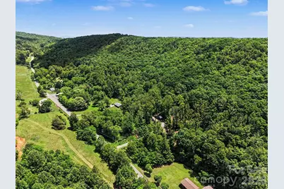 2828 E Pine Street, Mount Airy, NC 27030 - Photo 7