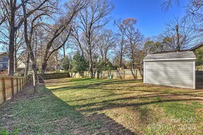 1044 Lunsford Place, Charlotte, NC 28205 - Photo 37