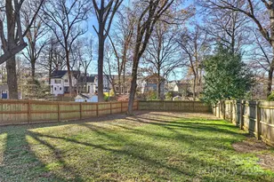 1044 Lunsford Pl, Charlotte, NC 28205 - Photo 39