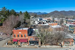 204 Sutton Ave, Black Mountain, NC 28711 - Photo 3