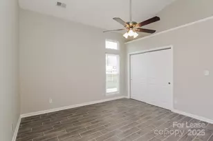 5506 Carronbridge Ln, Charlotte, NC 28216 - Photo 7