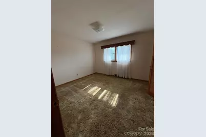606 Oakmont Drive, Canton, NC 28716 - Photo 11