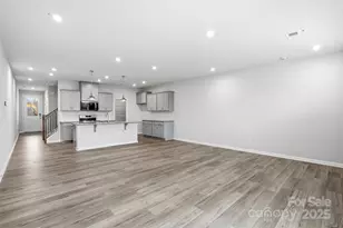 2131 Vinyasa Ln, Charlotte, NC 28215 - Photo 3