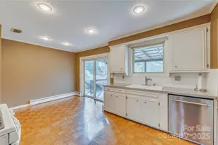 111 Kinwood St, Morganton, NC 28655 - Photo 9