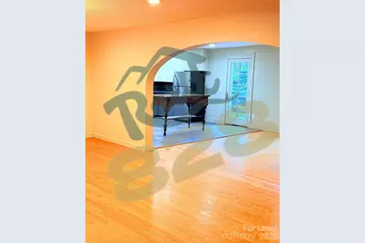 1045 Mountain View Street, Hendersonville, NC 28739 - Photo 7