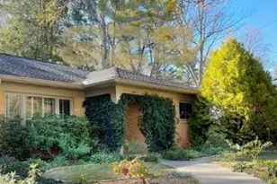 1045 Mountain View St, Hendersonville, NC 28739 - Photo 1