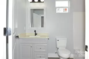 569 5th St, Chester, SC 29706 - Photo 17