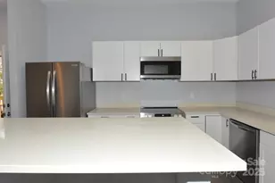 569 5th St, Chester, SC 29706 - Photo 5