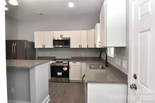 573 5th St, Chester, SC 29706 - Photo 3