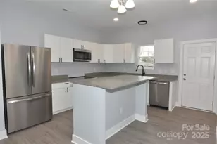 573 5th St, Chester, SC 29706 - Photo 9