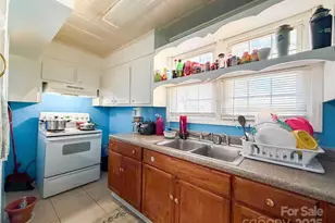 618 Clyde St, Gastonia, NC 28052 - Photo 3