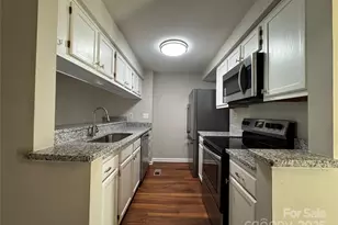 1319 Maple Shade Ln, Charlotte, NC 28270 - Photo 5