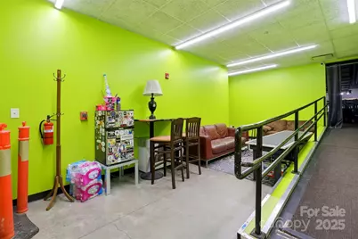 334 W Main Avenue, Gastonia, NC 28052 - Photo 11