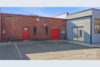 334 W Main Avenue, Gastonia, NC 28052 - Photo 29