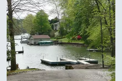 456 N Shore Drive, Hickory, NC 28601 - Photo 43