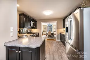 456 N Shore Dr, Hickory, NC 28601 - Photo 21