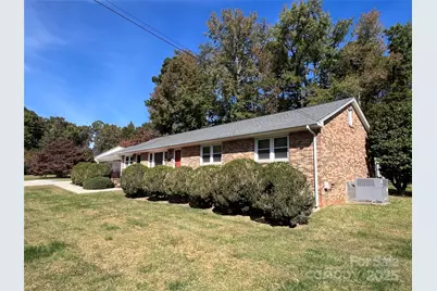 901 Henry Street, Kings Mountain, NC 28086 - Photo 3