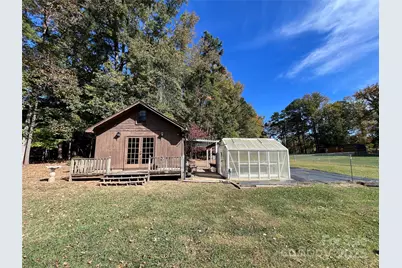 901 Henry Street, Kings Mountain, NC 28086 - Photo 25