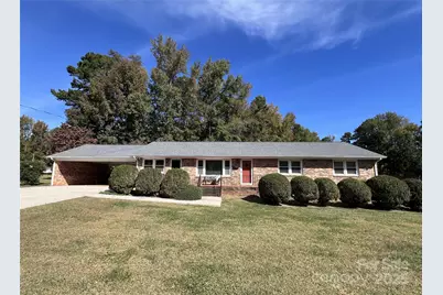 901 Henry Street, Kings Mountain, NC 28086 - Photo 1