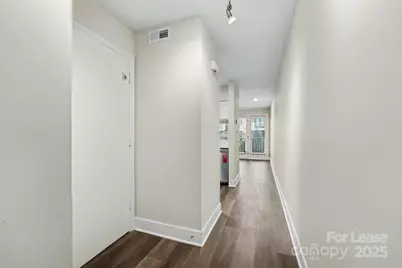 300 S Cedar Street, Charlotte, NC 28202 - Photo 3