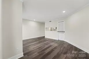 300 S Cedar St, Charlotte, NC 28202 - Photo 7