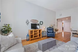 31 Bage St, Waynesville, NC 28786 - Photo 5