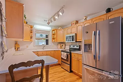 31 Bage Street, Waynesville, NC 28786 - Photo 11