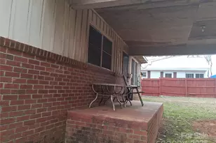 111 Parmer St, Forest City, NC 28043 - Photo 3