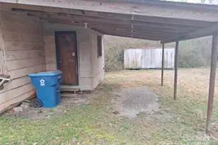 111 Parmer St, Forest City, NC 28043 - Photo 7