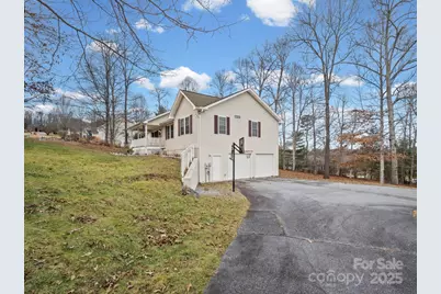 80 Pottery Terrace Trail, Flat Rock, NC 28731 - Photo 3