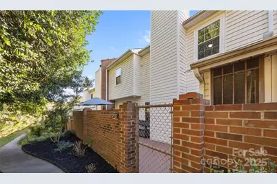 10927 Hunter Trail Lane, Charlotte, NC 28226 - Photo 29