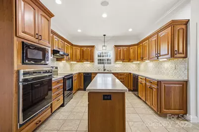 38 Sweetwater Oaks Drive, Fletcher, NC 28732 - Photo 11