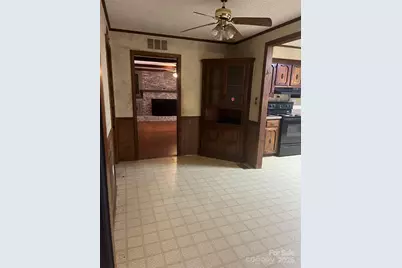 206 E Catawba Drive, Mount Holly, NC 28120 - Photo 3