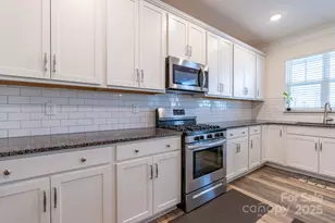 10211 Glenmere Crk Cir, Charlotte, NC 28262 - Photo 21