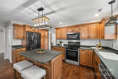 1206 Matthews Plantation Drive, Matthews, NC 28105 - Photo 11