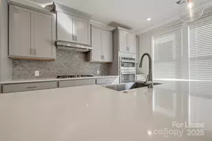 6027 Towering Oaks Dr, Charlotte, NC 28205 - Photo 15