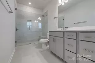 6027 Towering Oaks Dr, Charlotte, NC 28205 - Photo 39