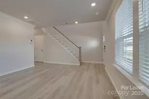 6027 Towering Oaks Dr, Charlotte, NC 28205 - Photo 5