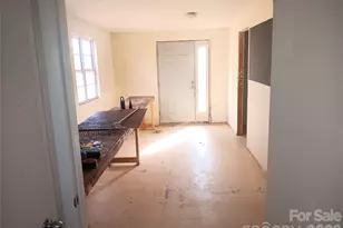 8443 Shiredale Ln, Charlotte, NC 28212 - Photo 19