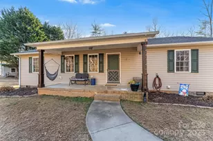 2765 Hollybrook Ln, Morganton, NC 28655 - Photo 3