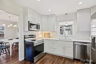 4523 Carriage Dr Cir, Charlotte, NC 28205 - Photo 9